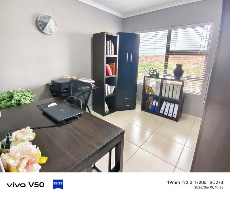 3 Bedroom Property for Sale in Seemeeu Park Western Cape